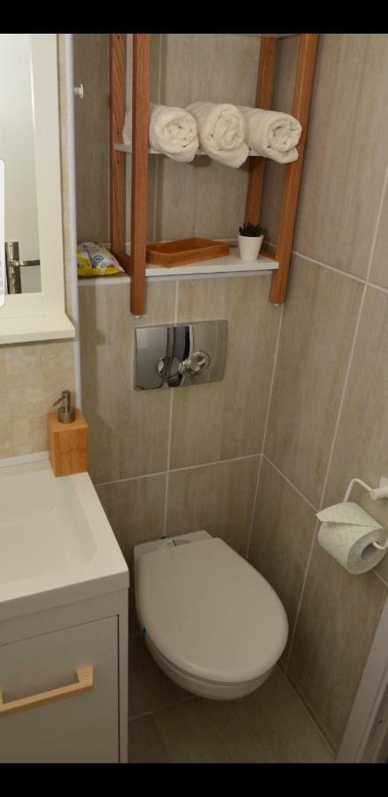 Aparthotel Danube Galac Kültér fotó